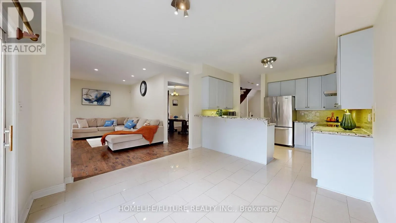 51 ESTATE GARDEN DRIVE