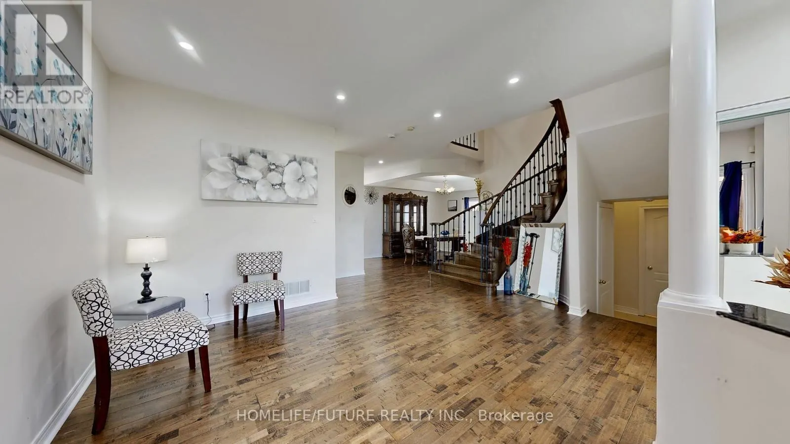 51 ESTATE GARDEN DRIVE