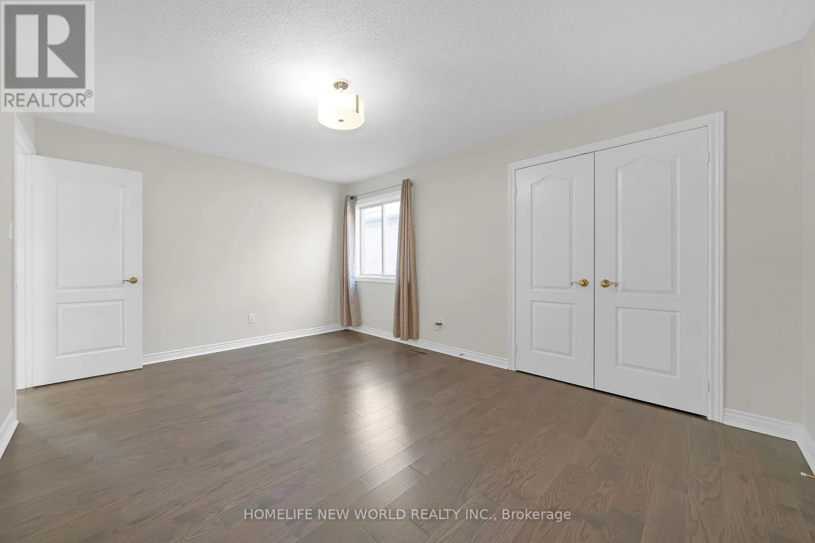 99 CLARENDON DRIVE