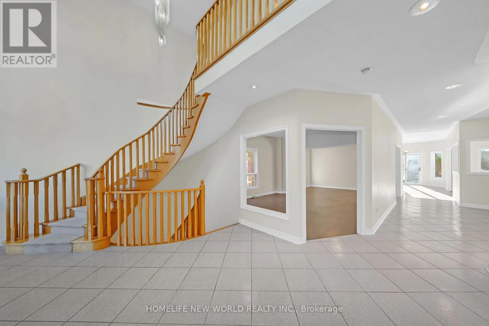 99 CLARENDON DRIVE