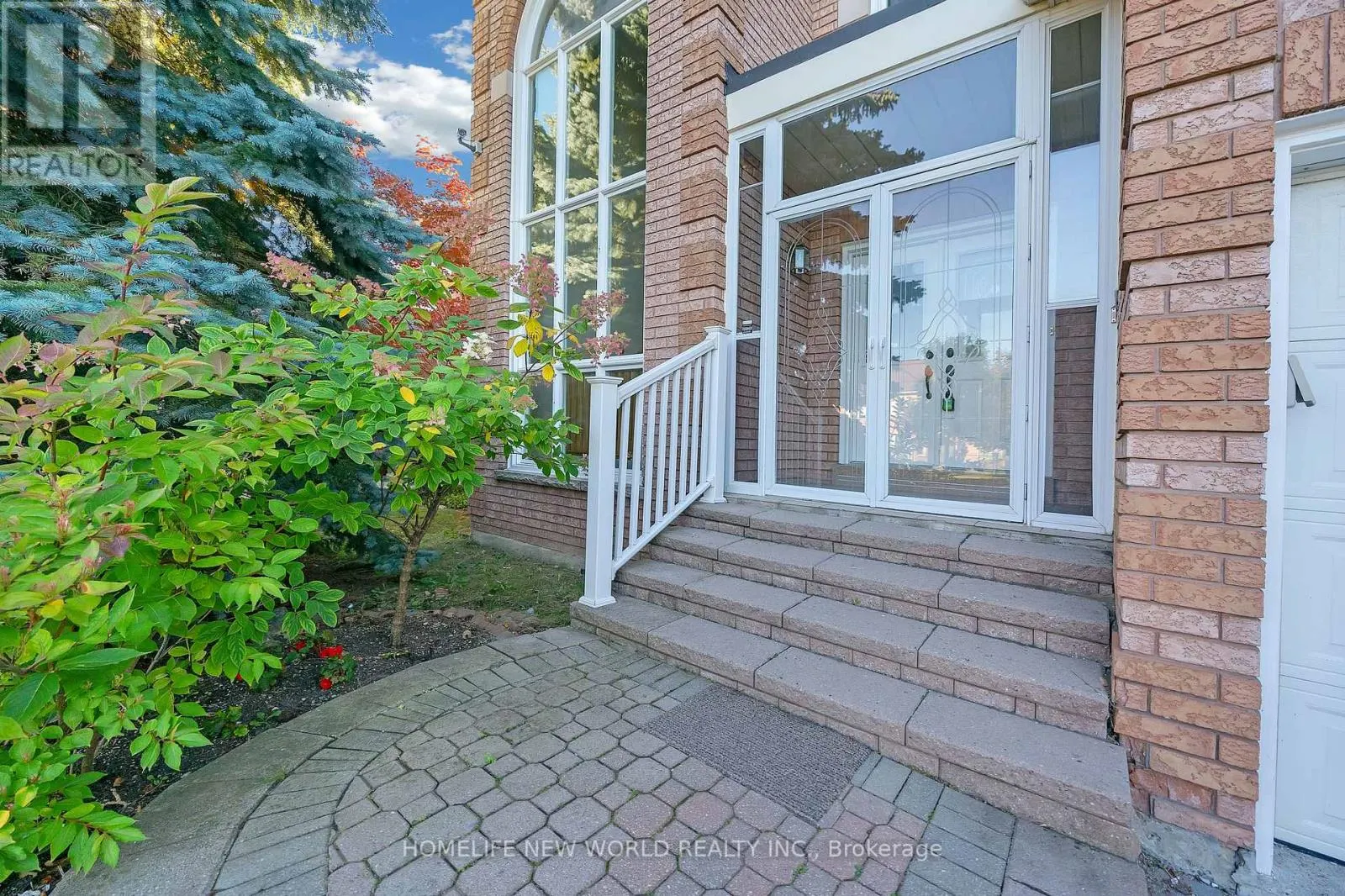 99 CLARENDON DRIVE