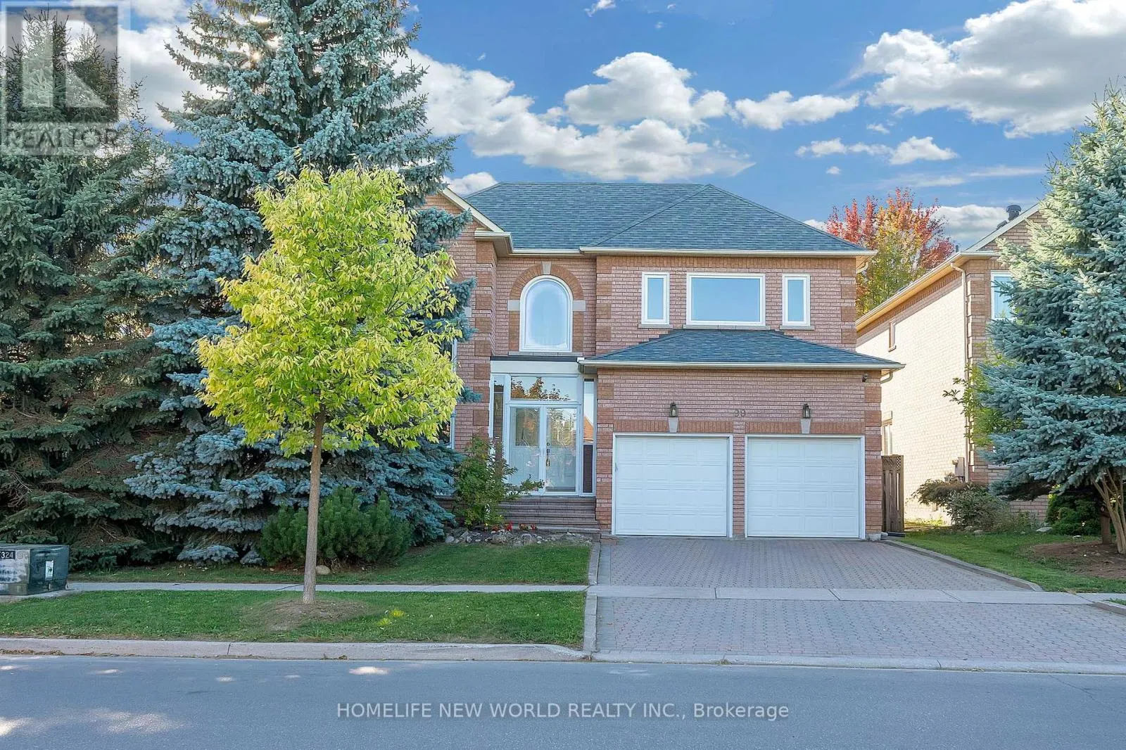 99 CLARENDON DRIVE
