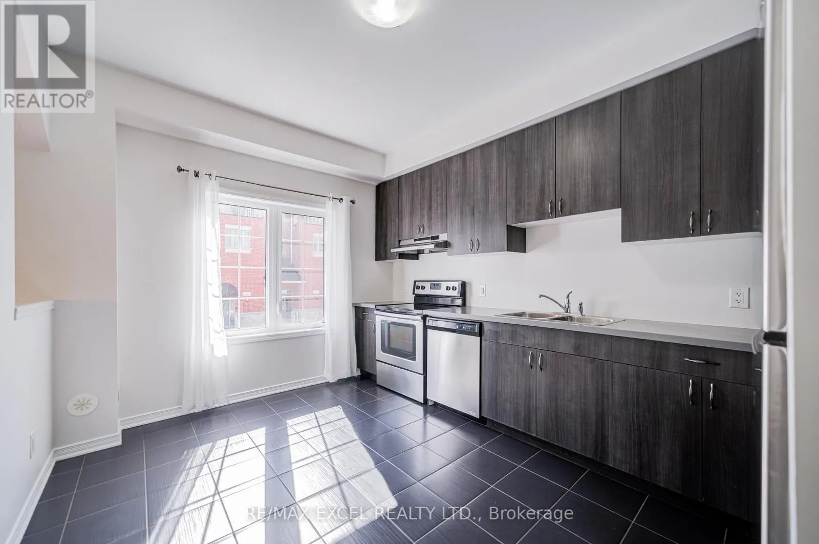 24 ORMEROD LANE
