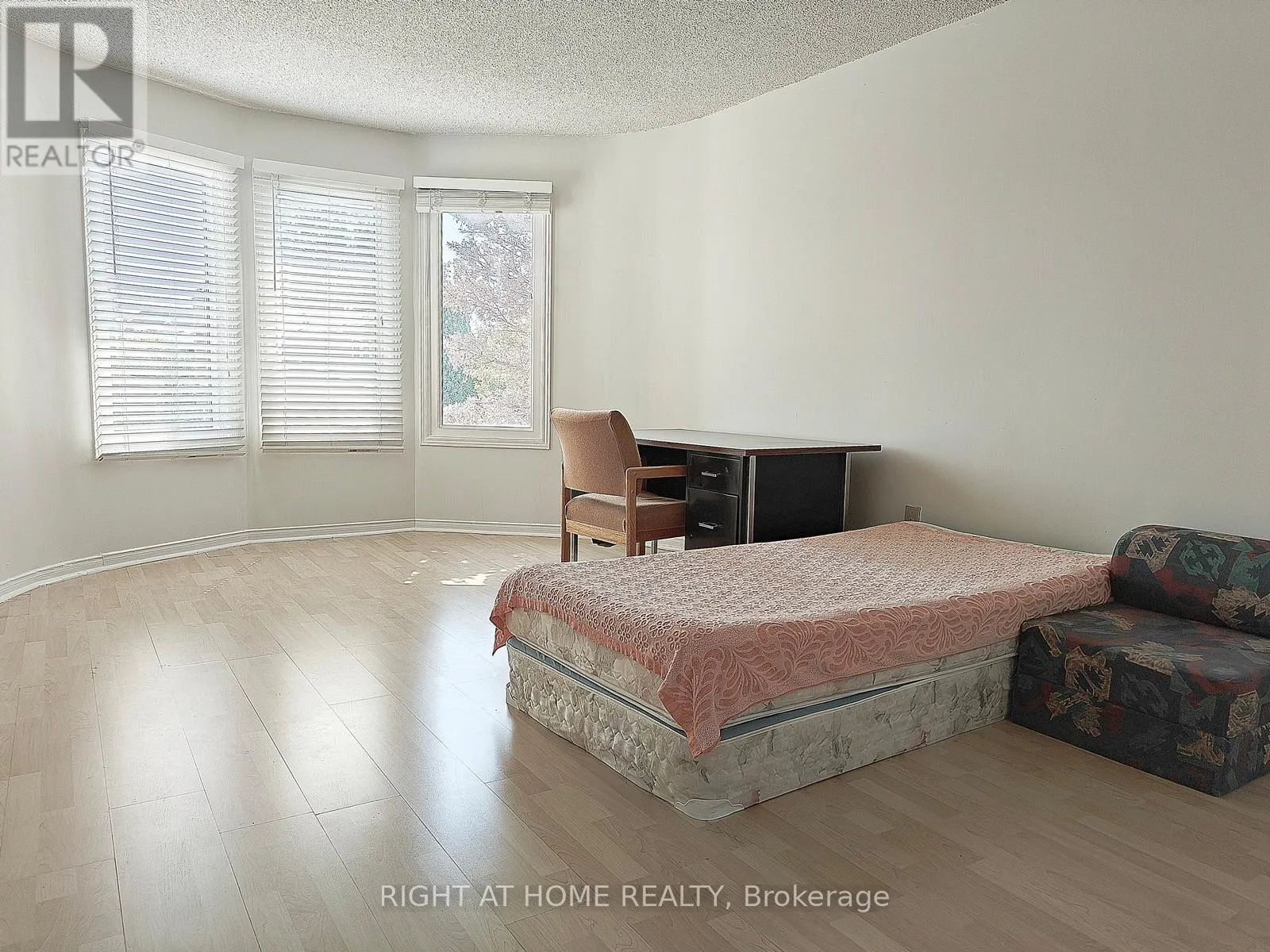 116 COOPERAGE CRESCENT