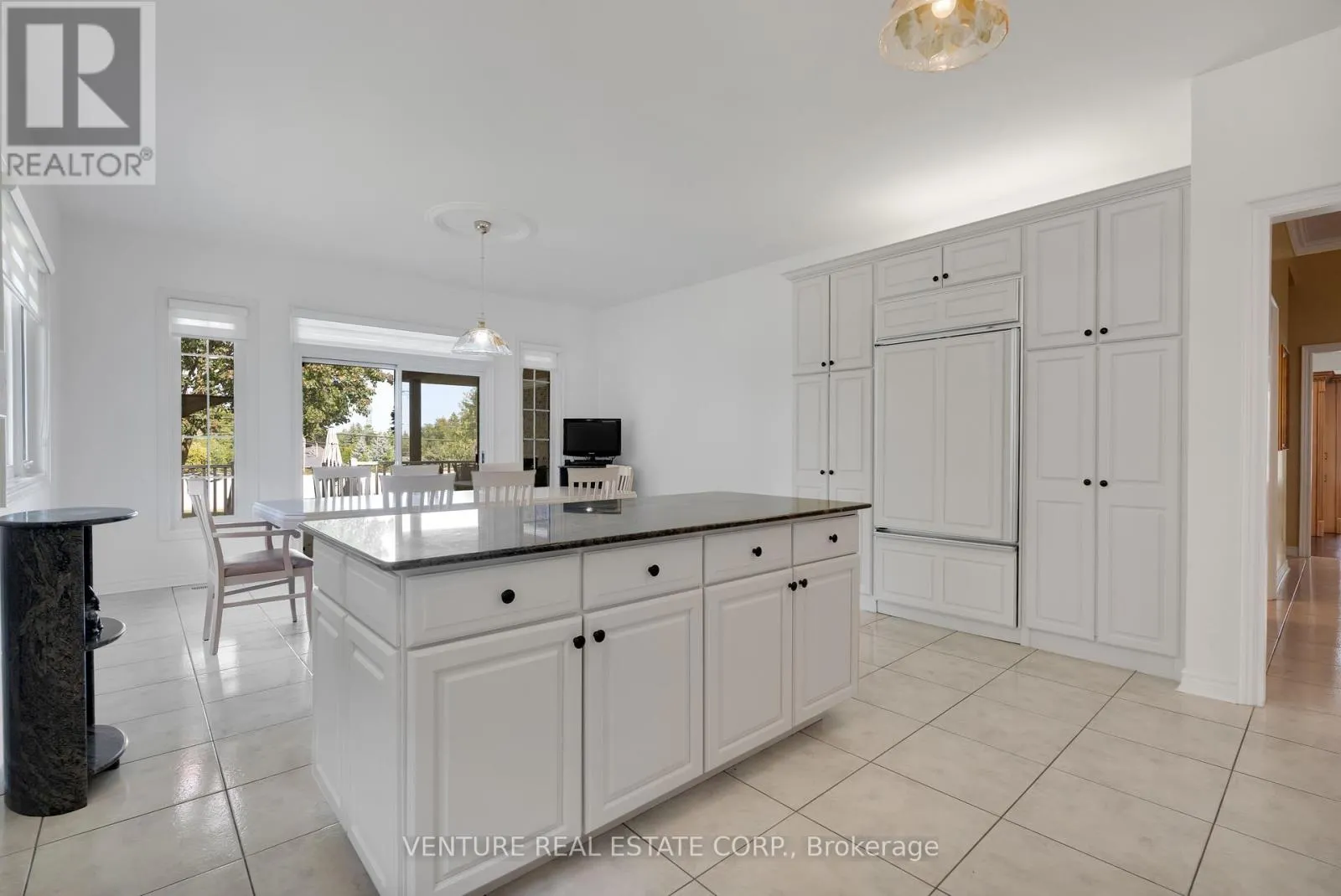 476 WESTRIDGE DRIVE