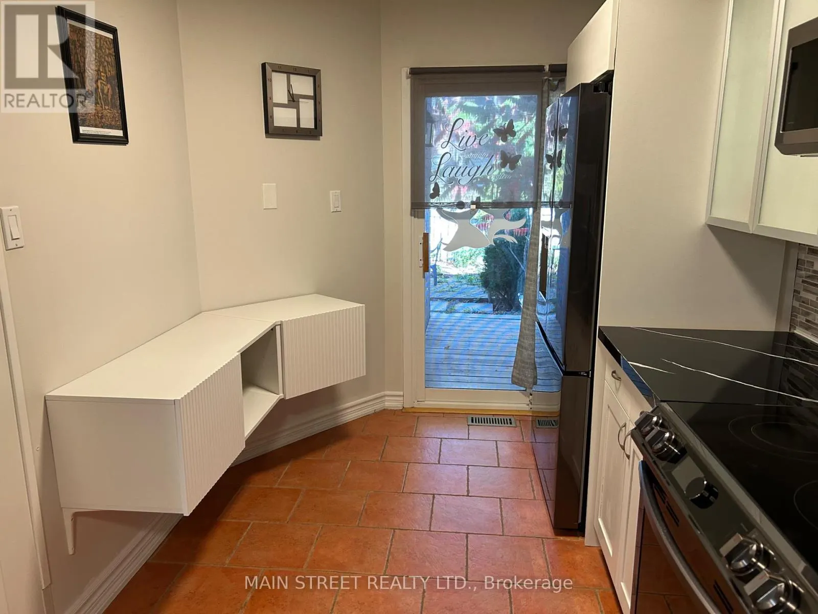156 OBSERVATORY LANE