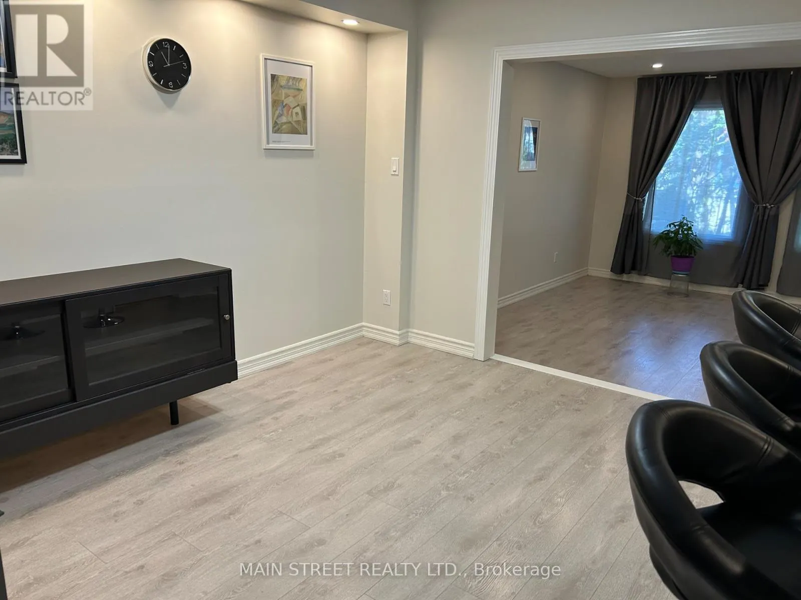 156 OBSERVATORY LANE