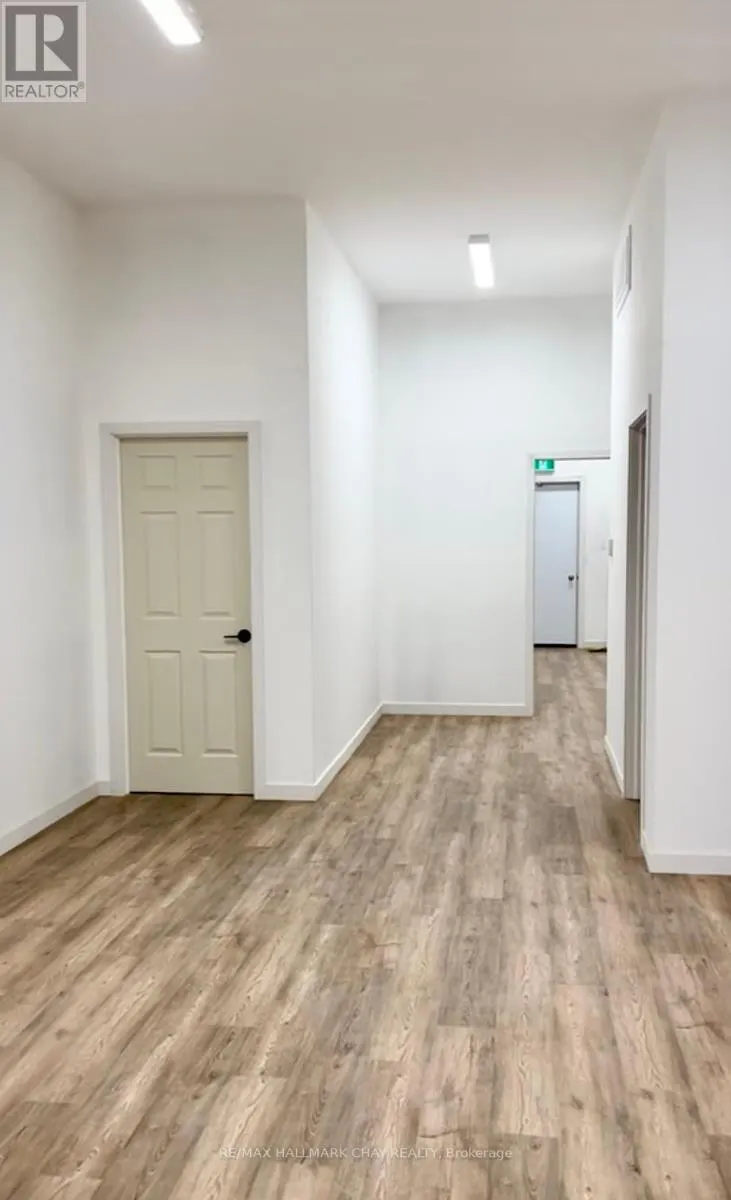 95 VICTORIA STREET W