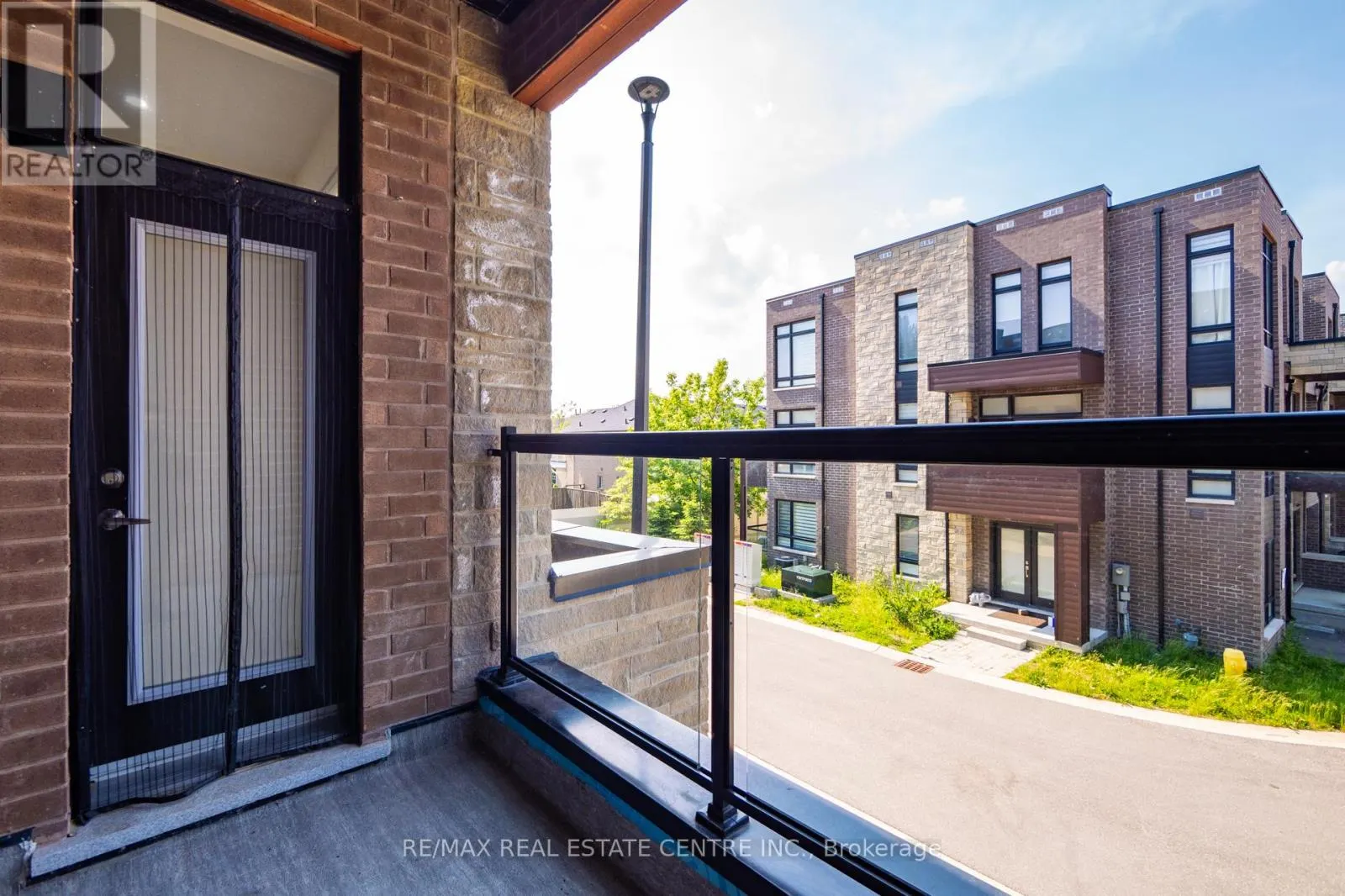 53 BENOIT STREET