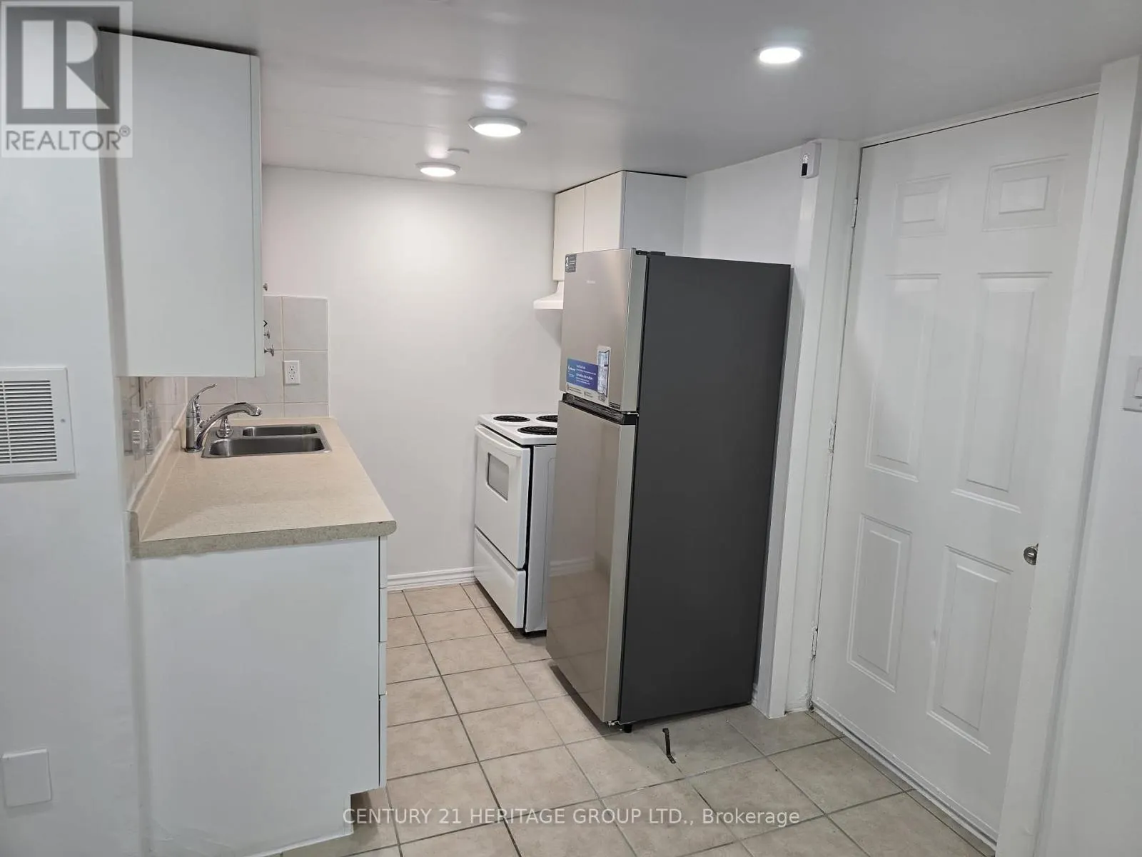 BSMT A - 65 PARK CRESCENT