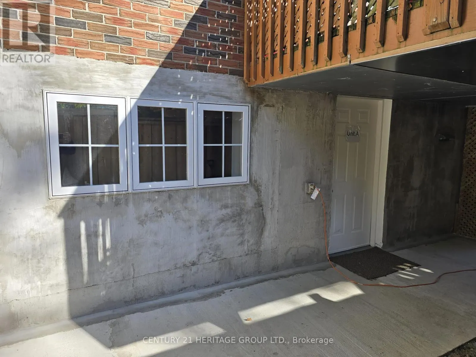 BSMT A - 65 PARK CRESCENT
