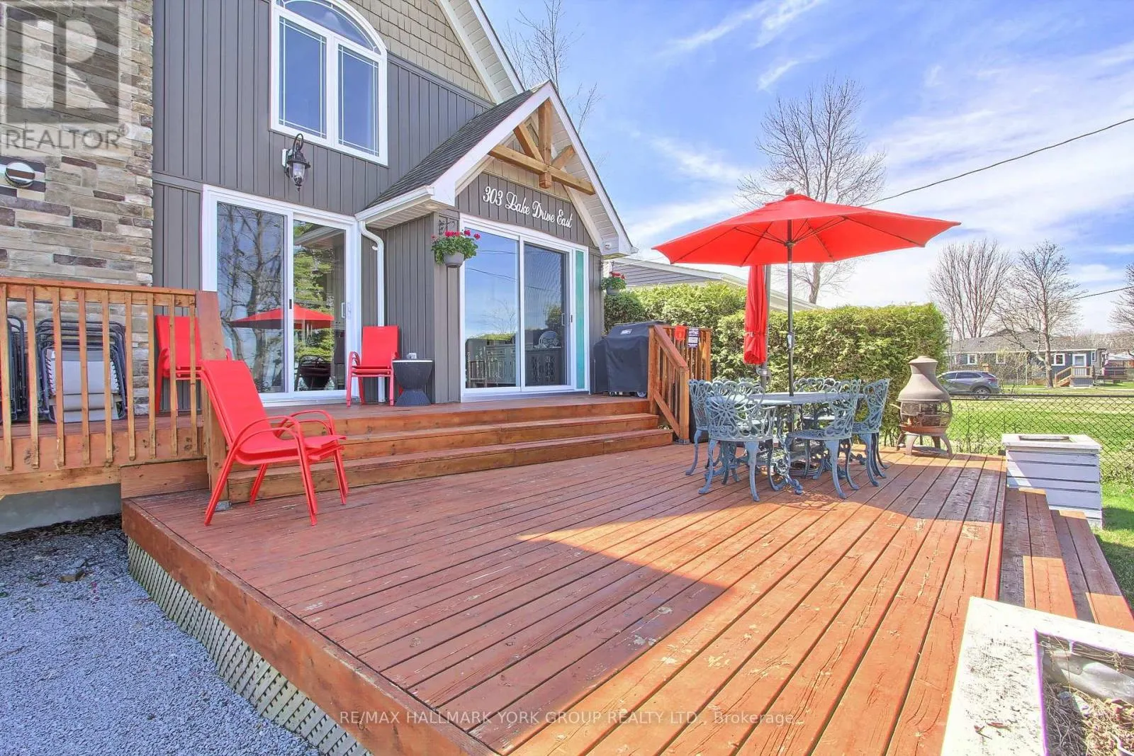 303 LAKE DR EAST DRIVE