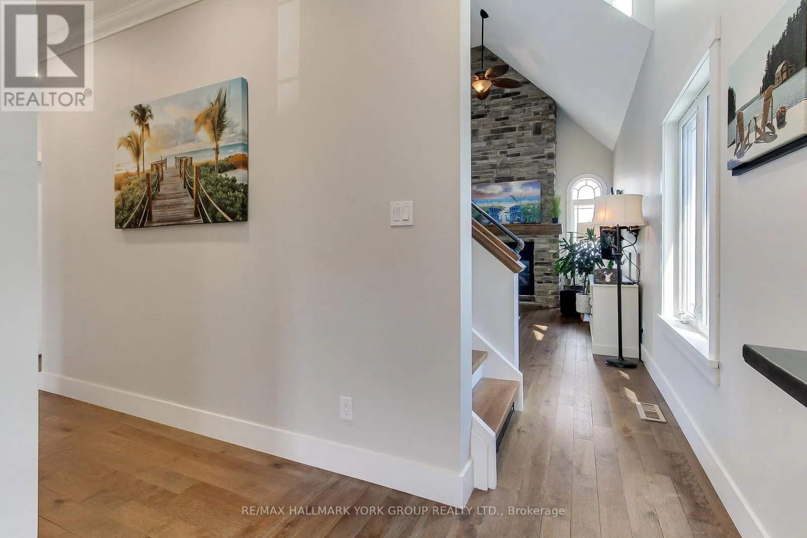 303 LAKE DR EAST DRIVE