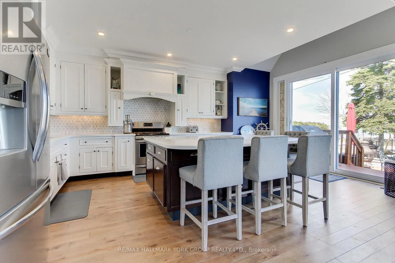 303 LAKE DR EAST DRIVE