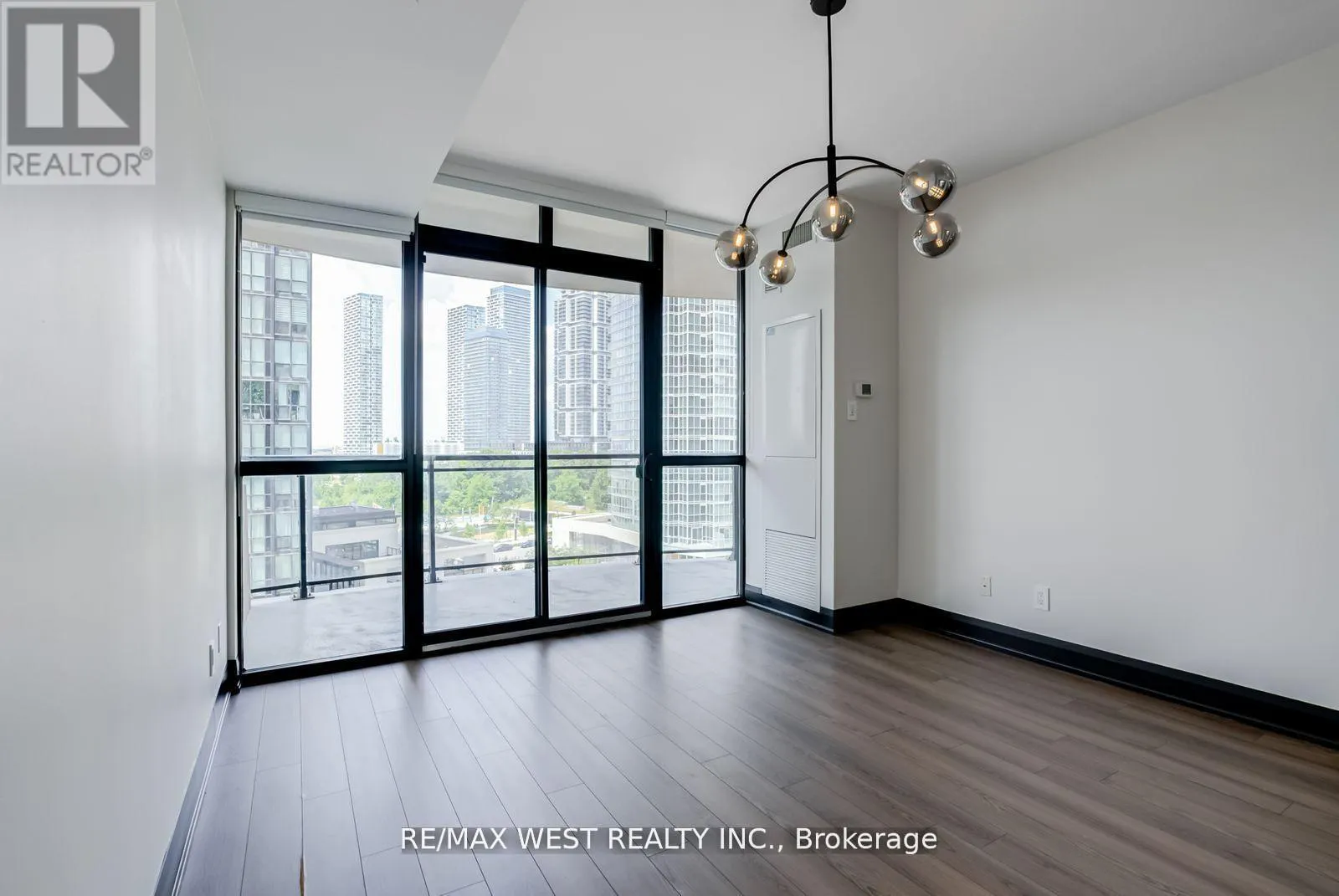 606 - 2900 HIGHWAY 7 ROAD