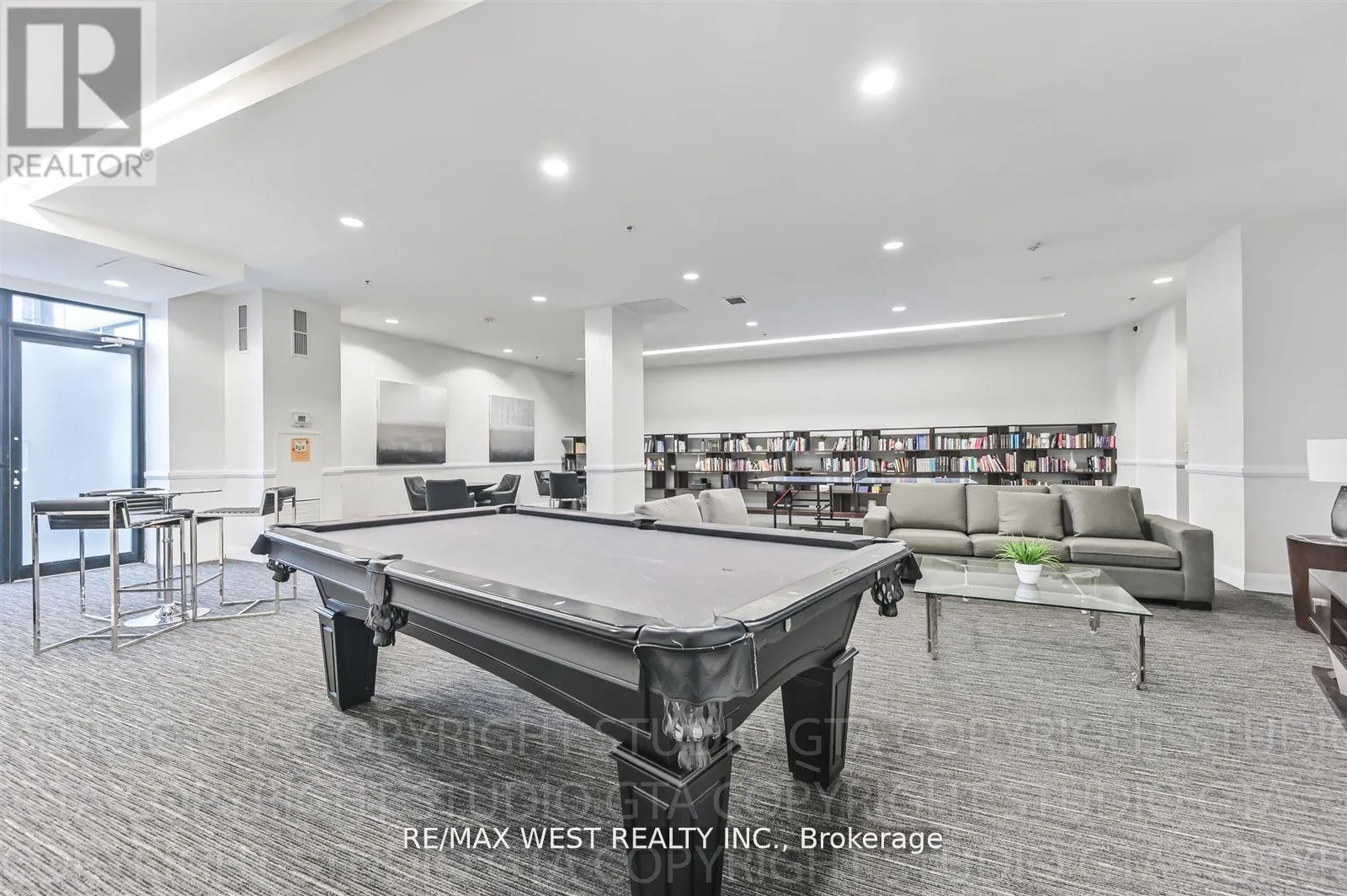 606 - 2900 HIGHWAY 7 ROAD