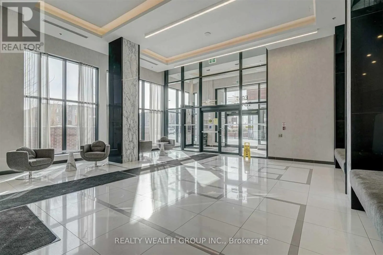 903 - 99 EAGLE ROCK WAY