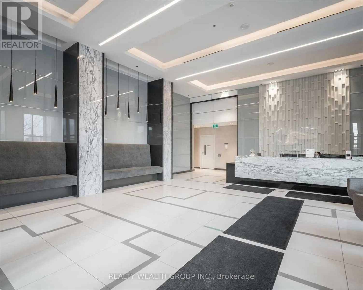 903 - 99 EAGLE ROCK WAY