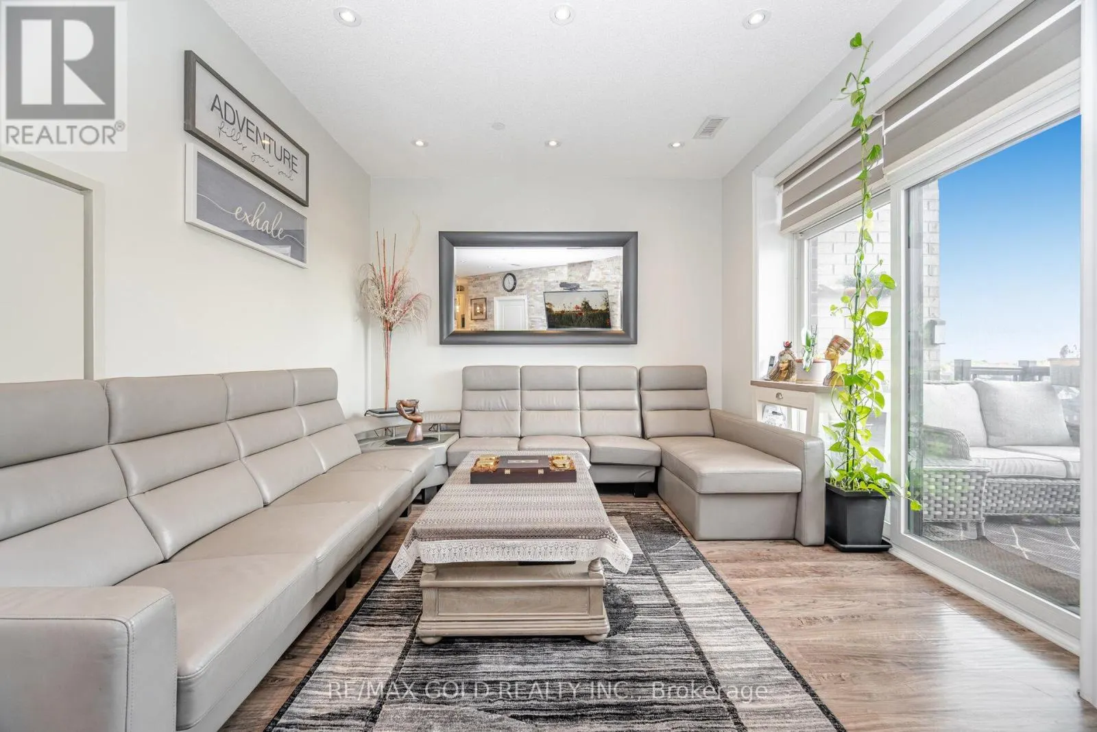 715 - 7325 MARKHAM ROAD