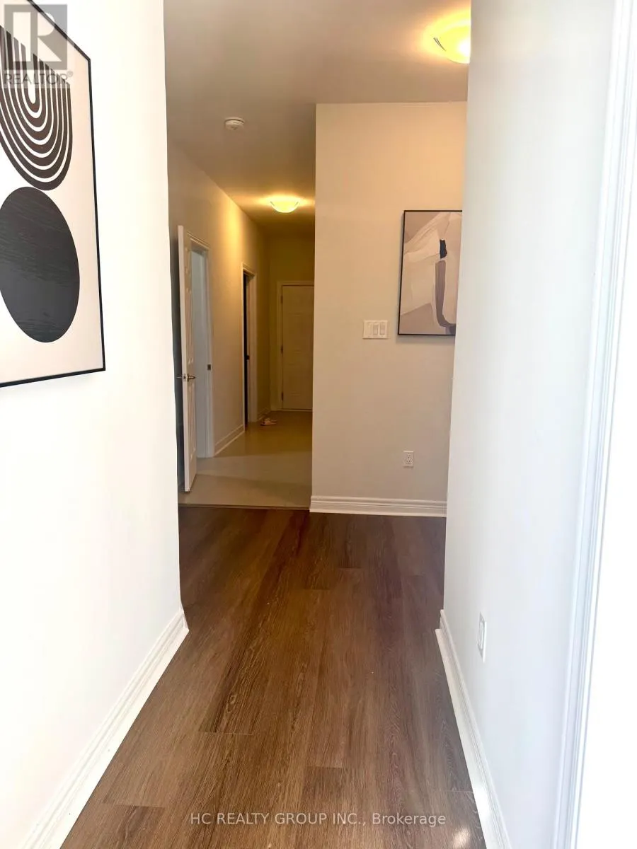 112 ROBERT EATON AVENUE W