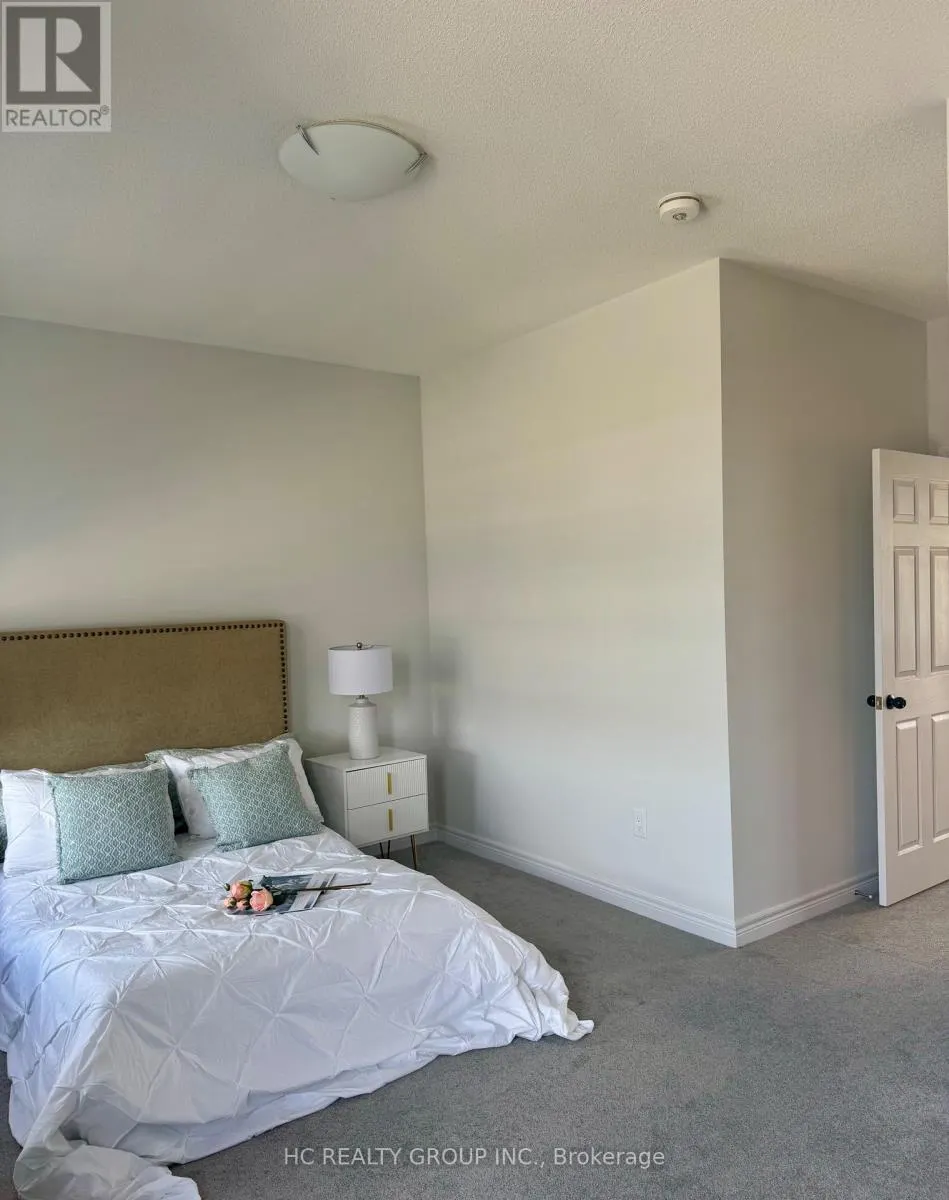 112 ROBERT EATON AVENUE W