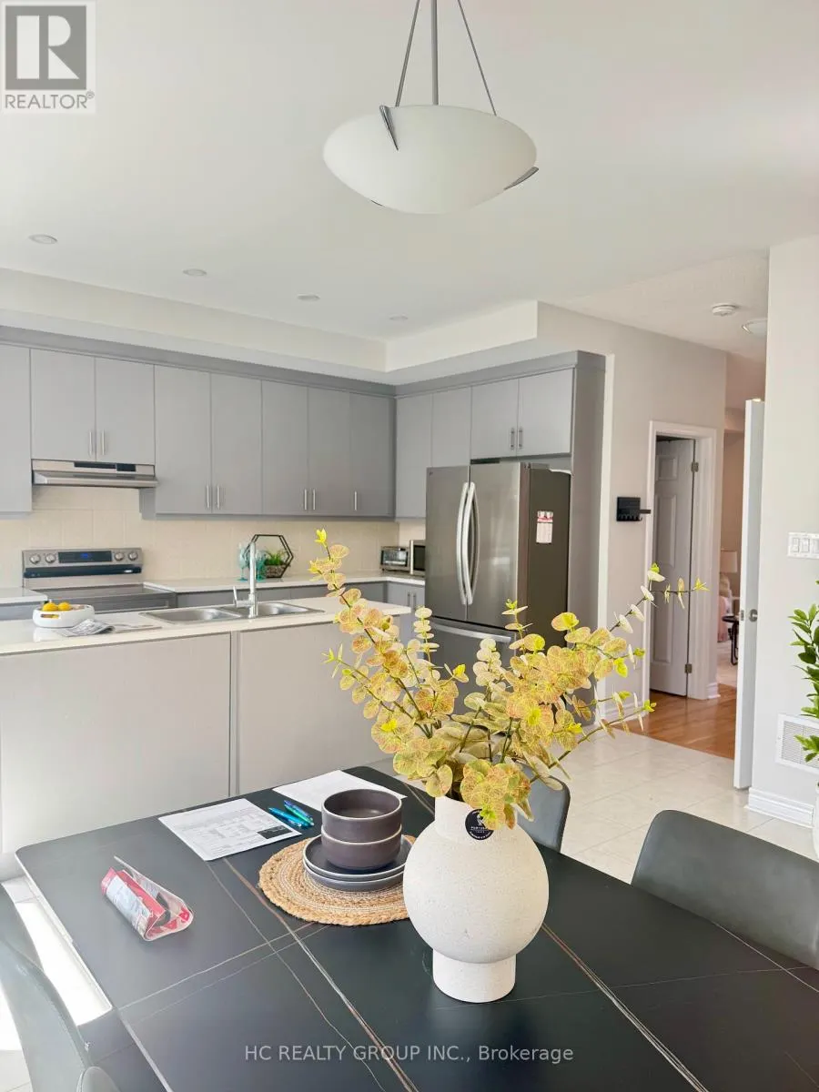 112 ROBERT EATON AVENUE W