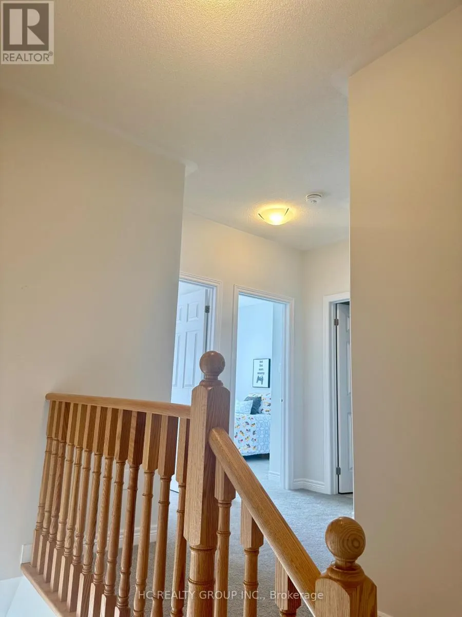 112 ROBERT EATON AVENUE W
