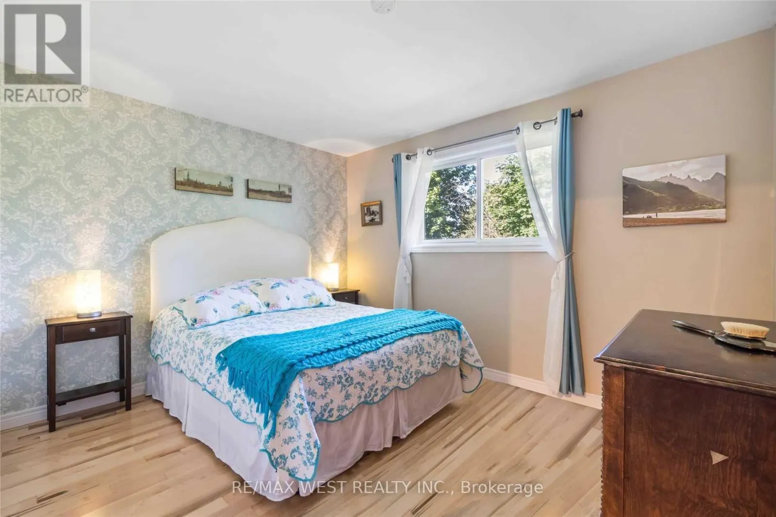 249 HODGSON DRIVE