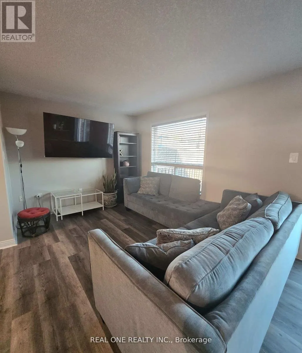 43 SHEPHARD AVENUE
