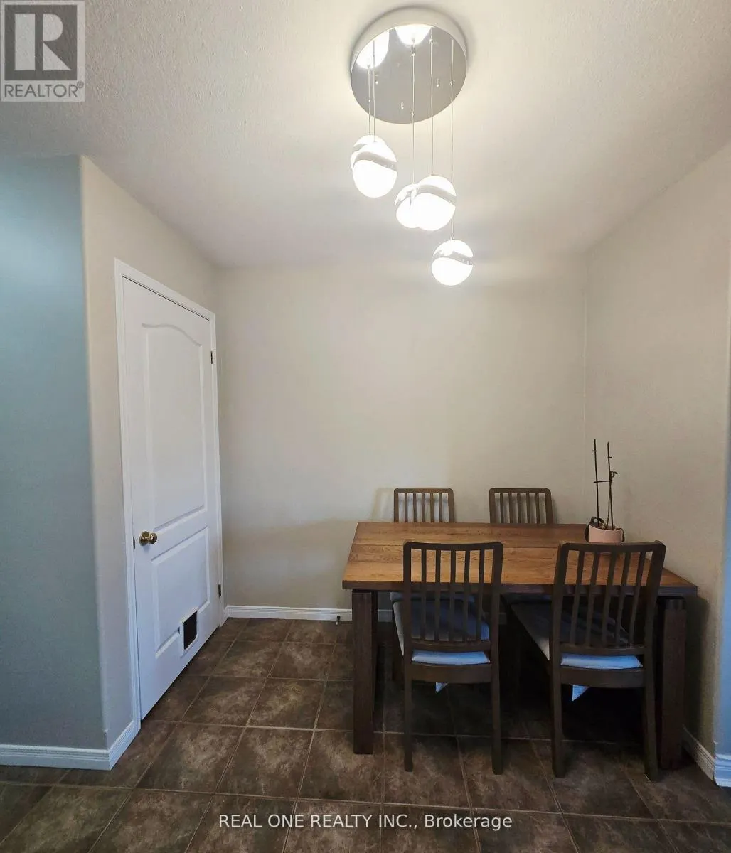 43 SHEPHARD AVENUE