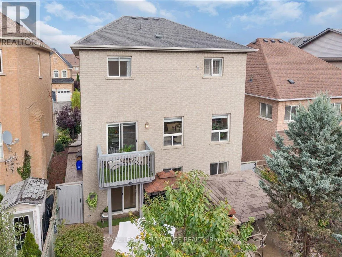 12 PIETRO DRIVE