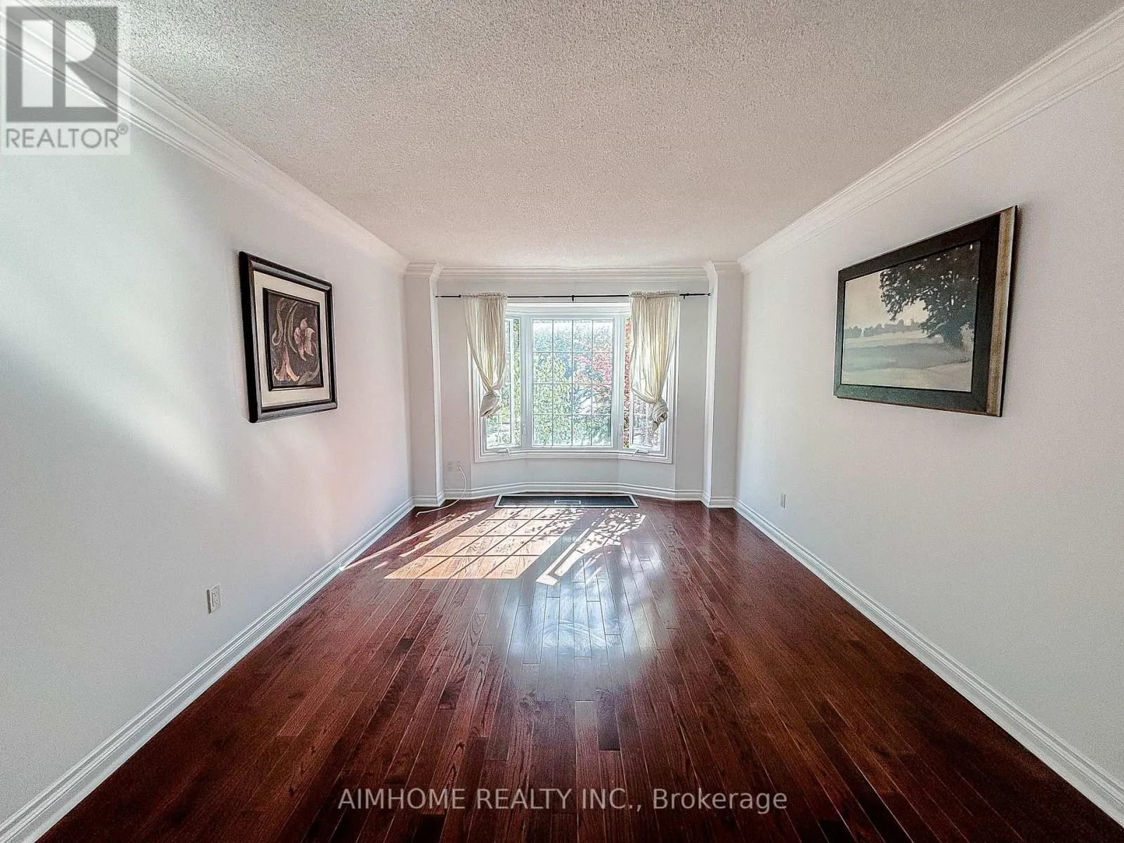 87 BALLARD CRESCENT