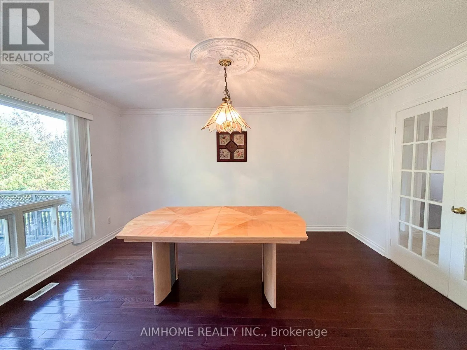 87 BALLARD CRESCENT