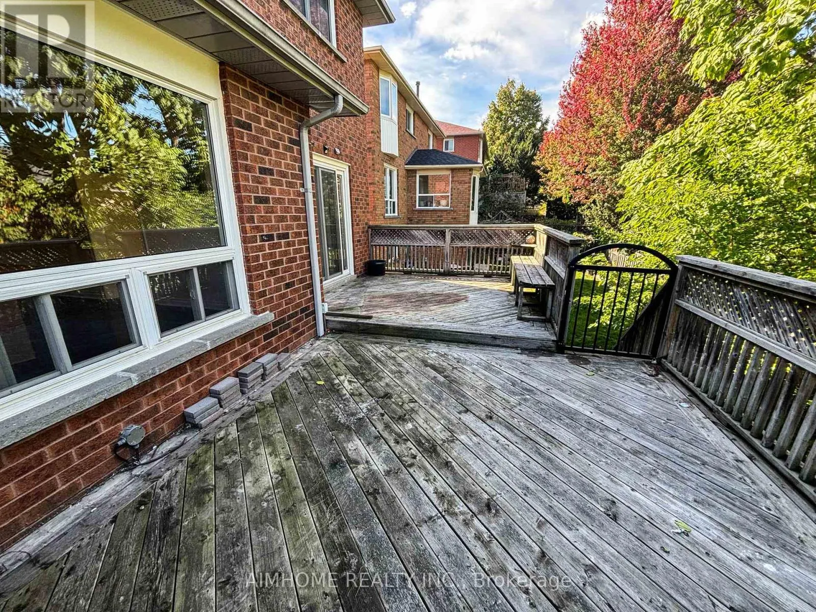 87 BALLARD CRESCENT