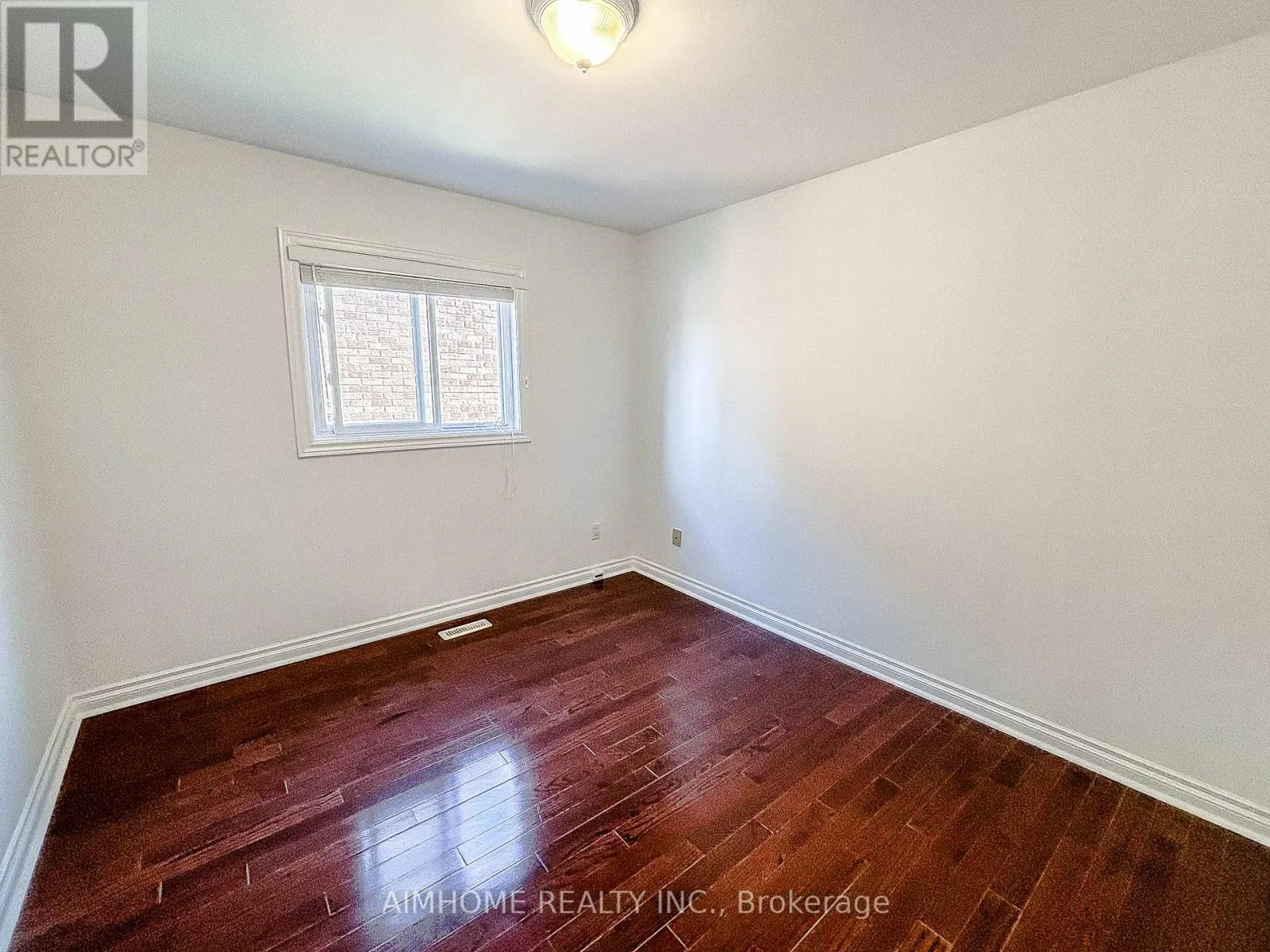 87 BALLARD CRESCENT
