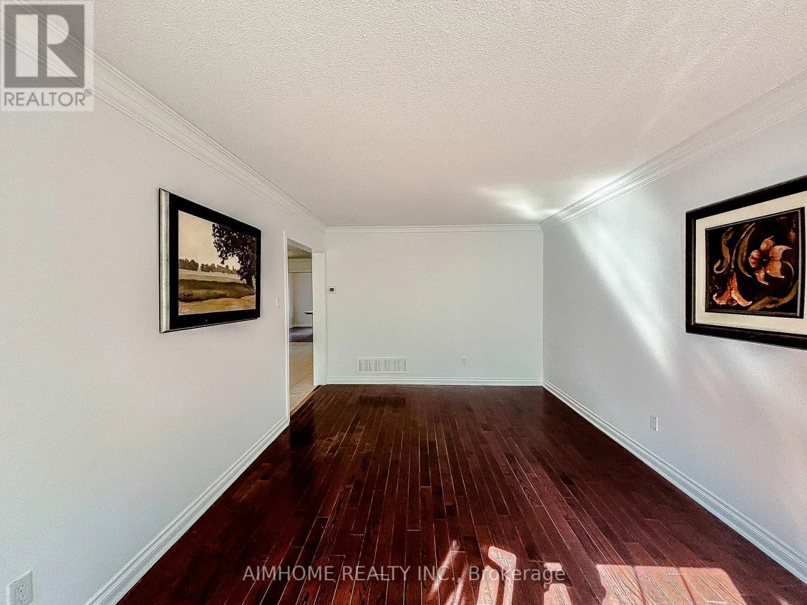 87 BALLARD CRESCENT