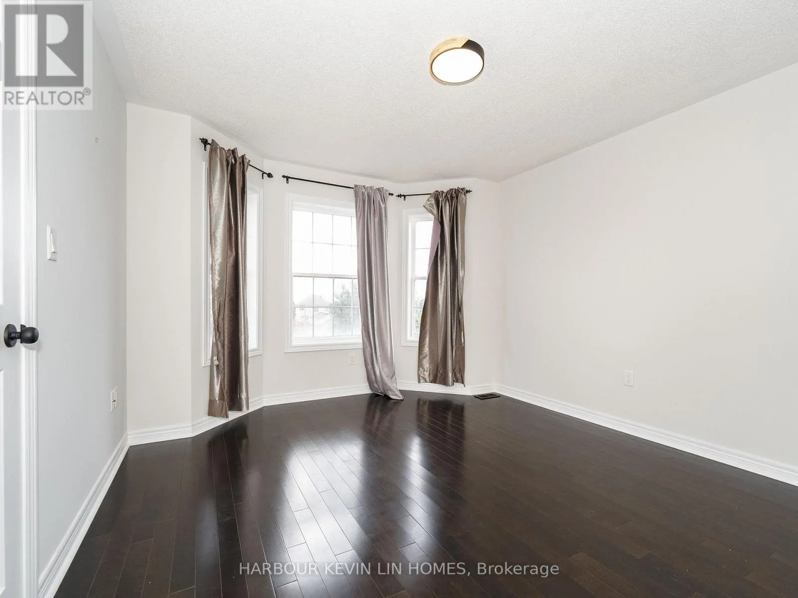 26 BEMBRIDGE DRIVE