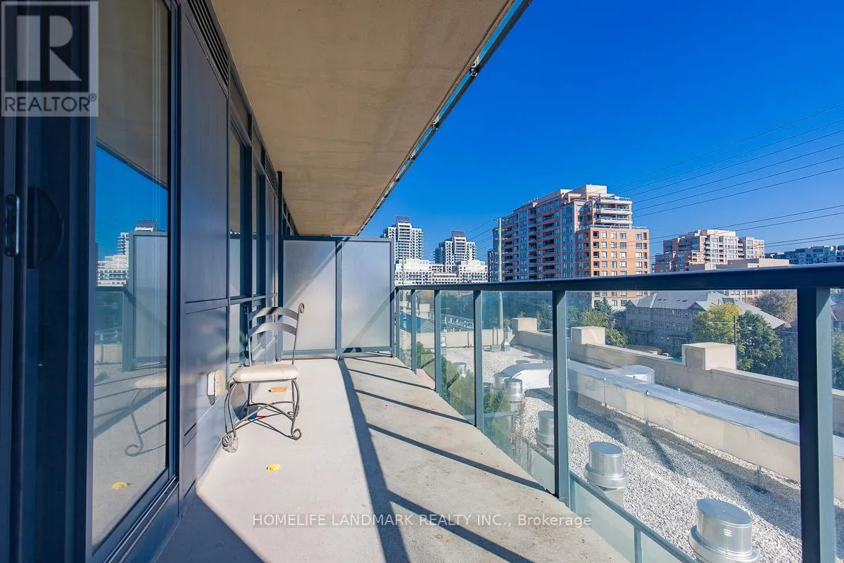 9088 YONGE STREET