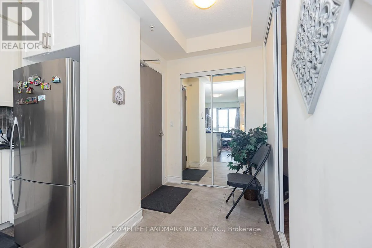 9088 YONGE STREET