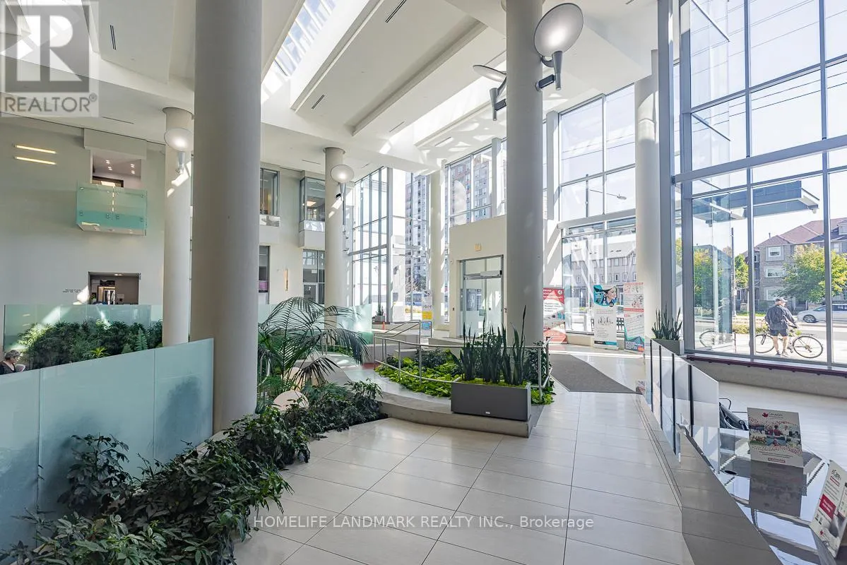 9088 YONGE STREET
