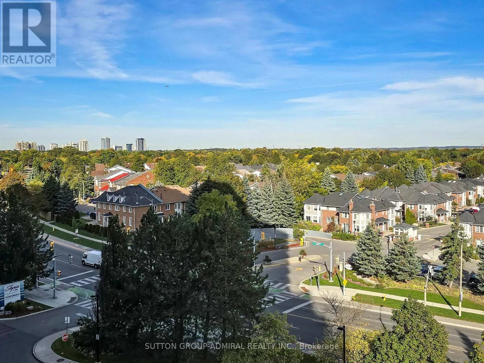 704 - 1 CLARK AVENUE W