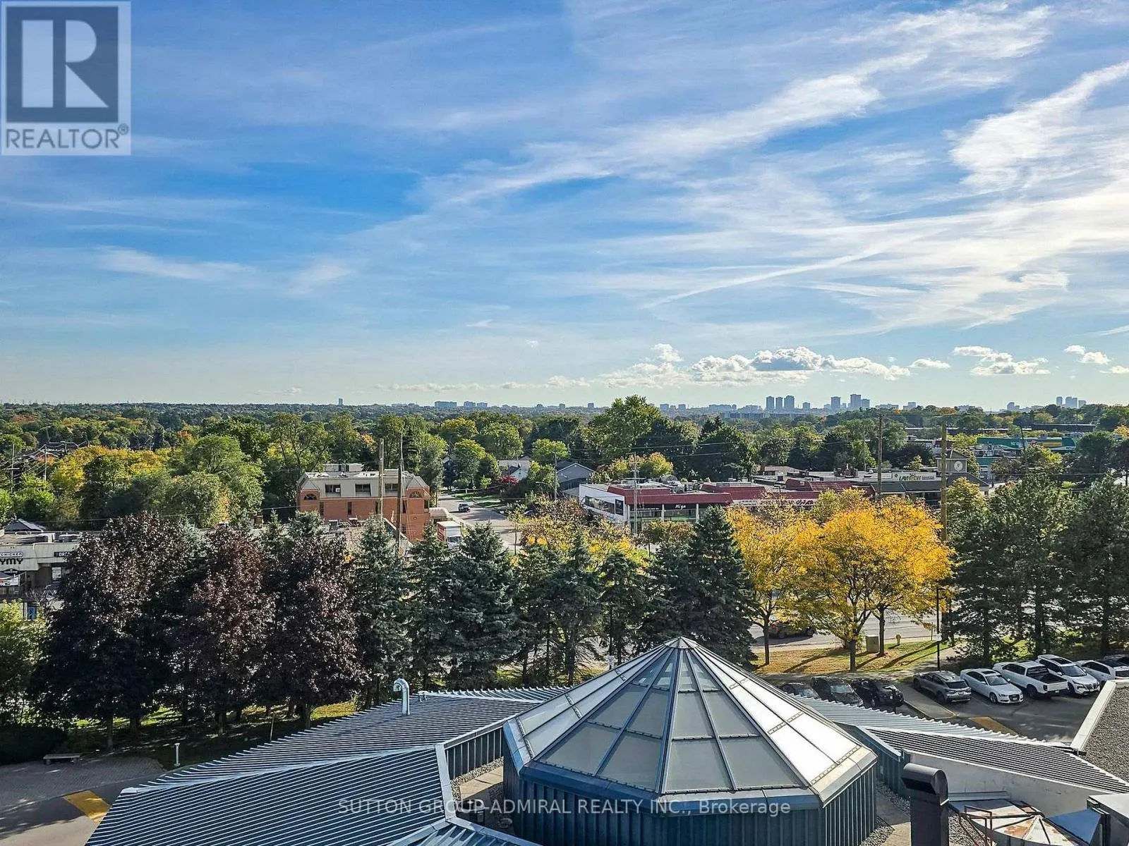 704 - 1 CLARK AVENUE W