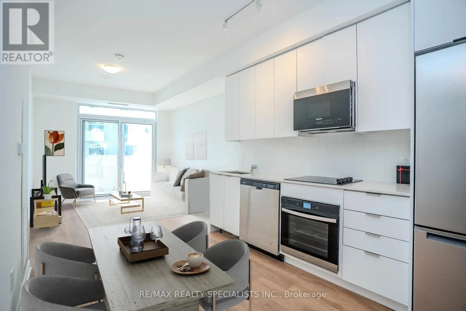 1301 - 474 CALDARI ROAD
