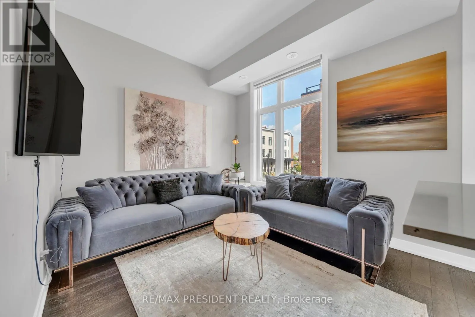 U232 - 9580 ISLINGTON AVENUE