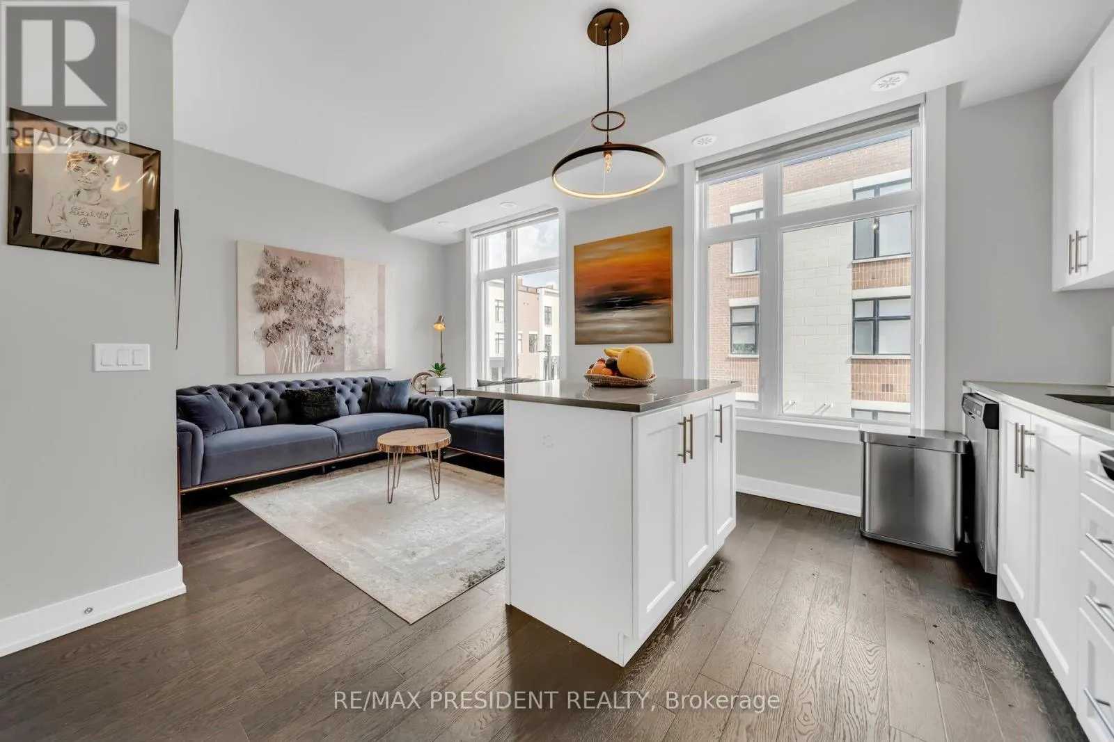 U232 - 9580 ISLINGTON AVENUE