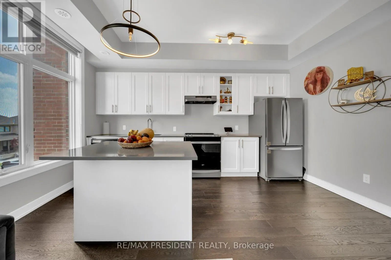 U232 - 9580 ISLINGTON AVENUE