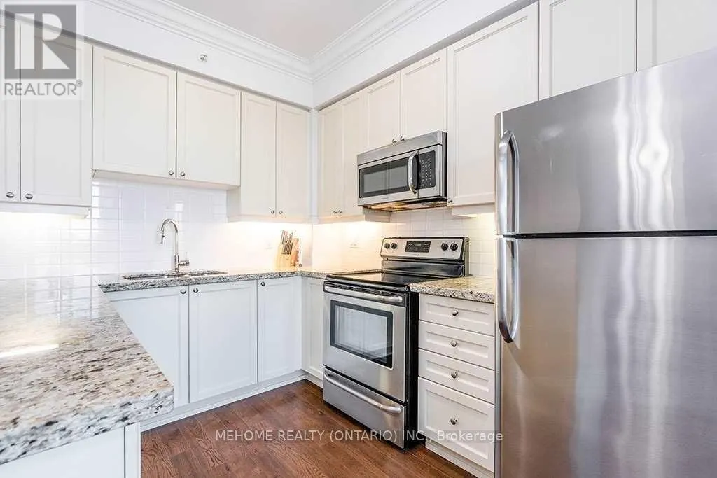 406 - 24 WOODSTREAM BOULEVARD