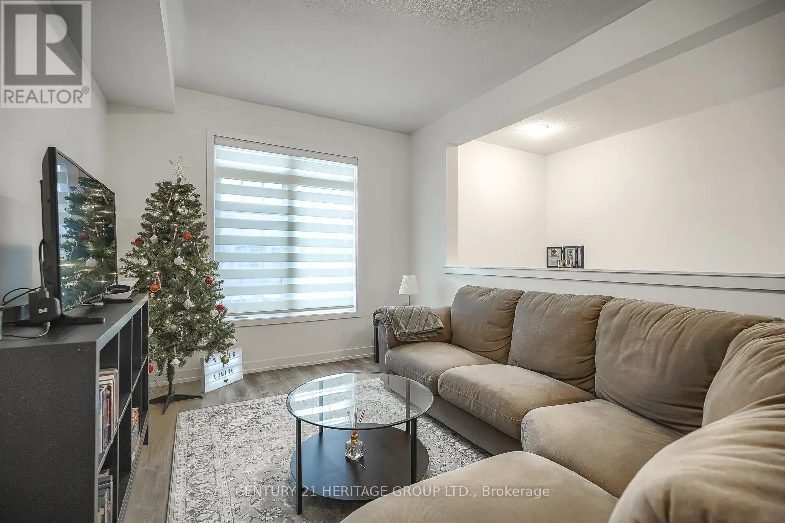 125 LYALL STOKES CIRCLE
