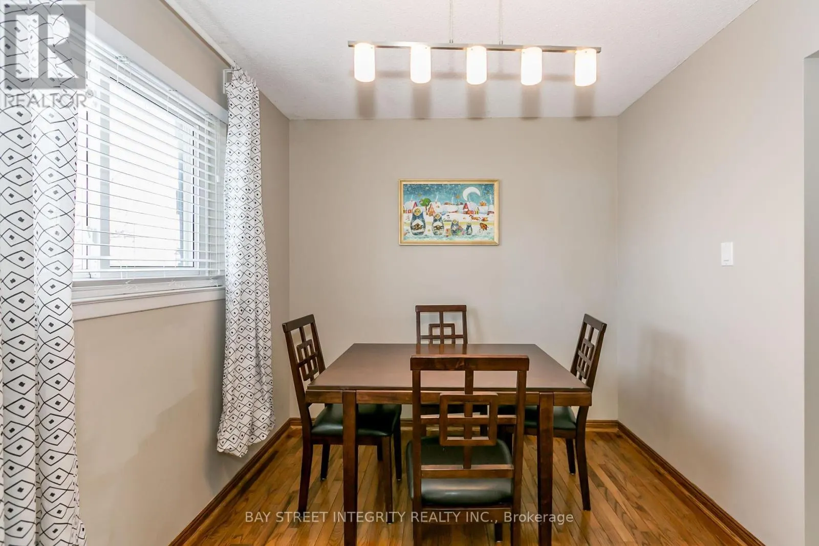 3 MAPLEGROVE AVENUE