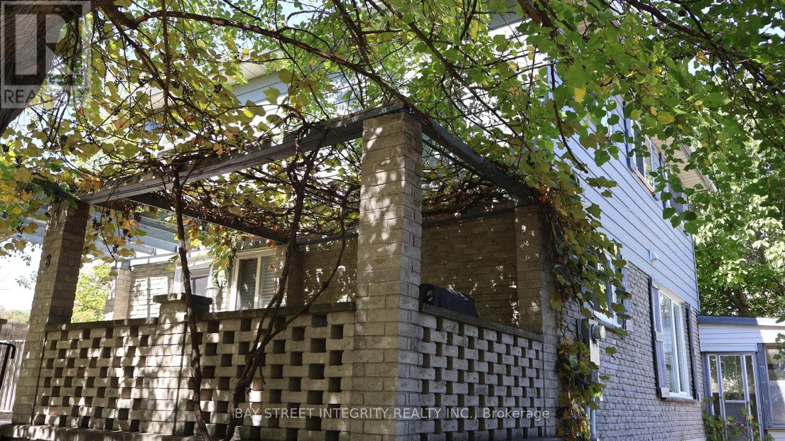 3 MAPLEGROVE AVENUE